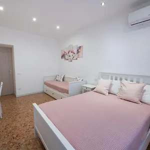 Casa Rosa Beige E Blu Apartament
